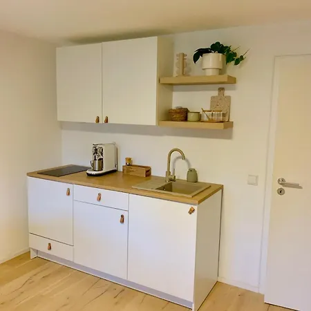 Apartmán Komfortable Fuer Bis Zu 6 Personen In Rheinnaehe,messe,phantasialand Bornheim (Rheinland)